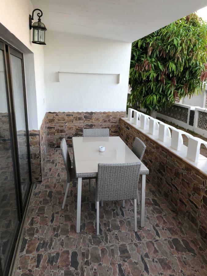 Luxury 2 Bedroom Apt 50 M From Beach Mogan Exterior photo